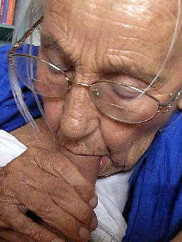 grandma blowjob porn pics