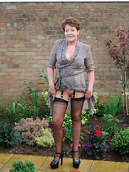 hot sexy grannies stocking stripping
