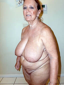 old lady solo free nude pics